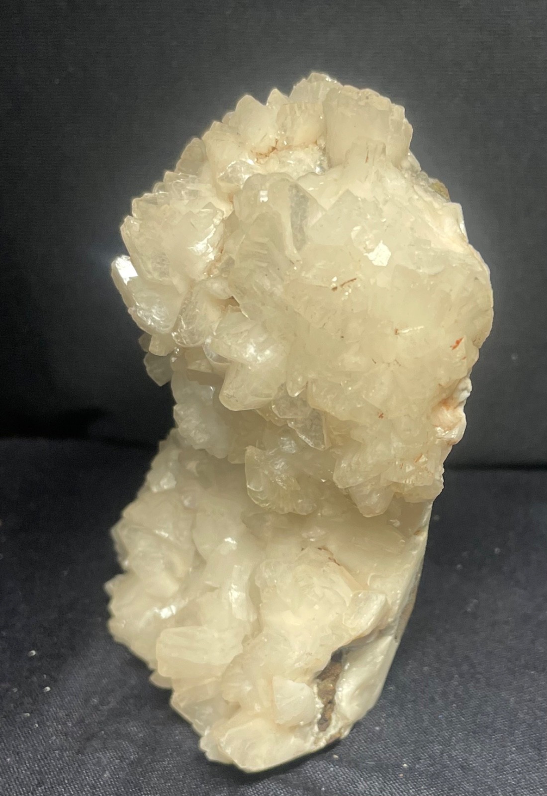 Natural calcite in exllent condition crystal stone 387 gr 10x9x4.5 cm video
