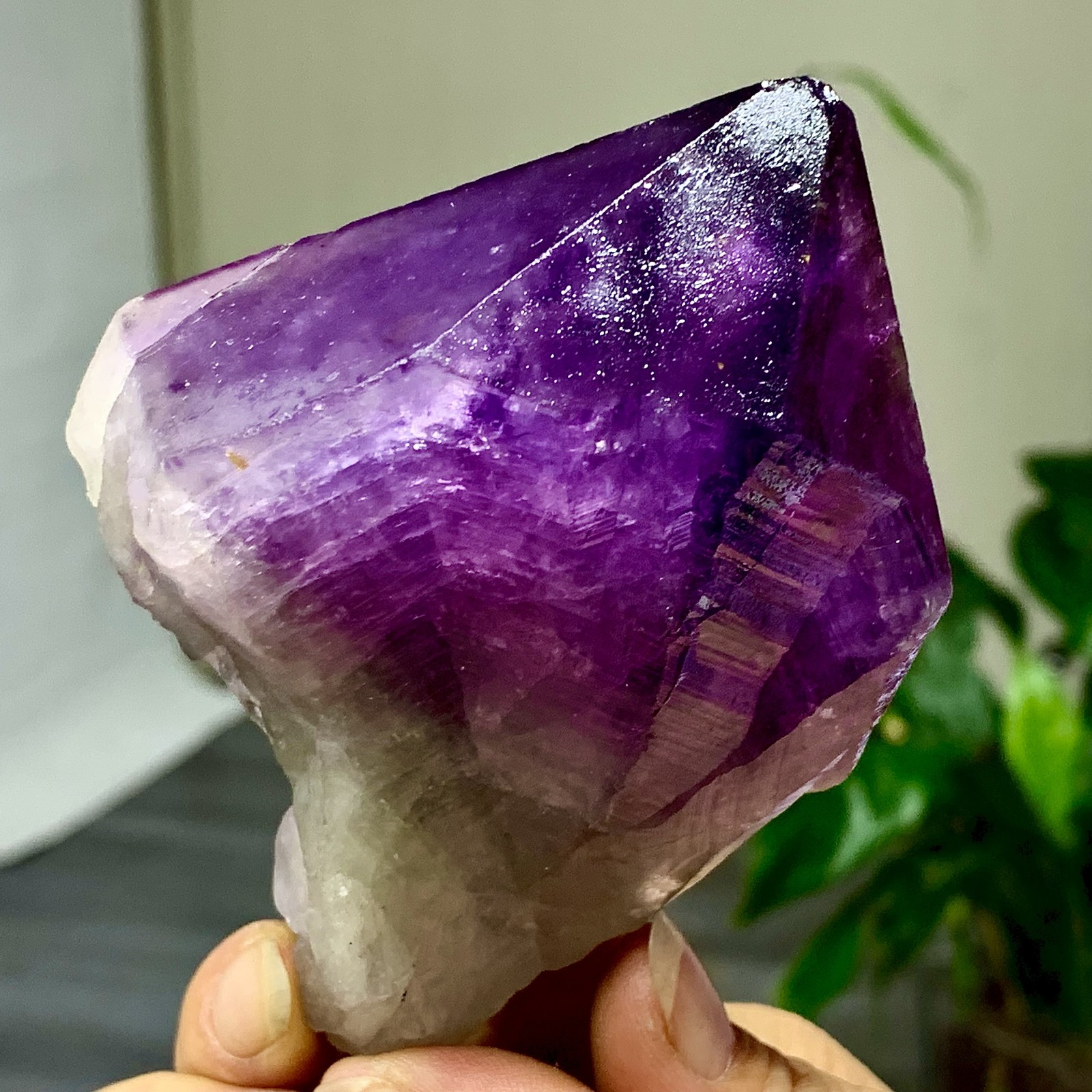 323G Natural Amethyst Quartz Crystal Single-End Terminated Wand Point Healing