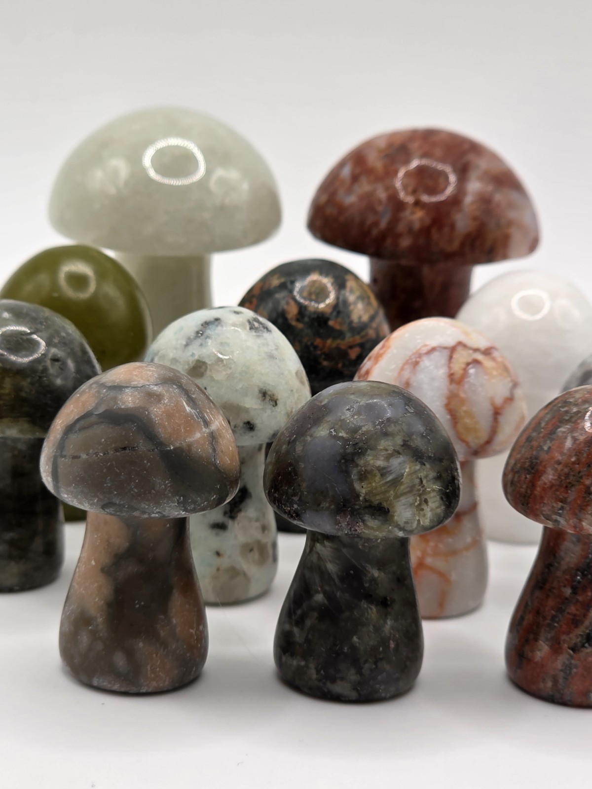 🍄 Mixed Crystal Mushroom Carving lot x12 – 294 grams 🍄🍄🍄