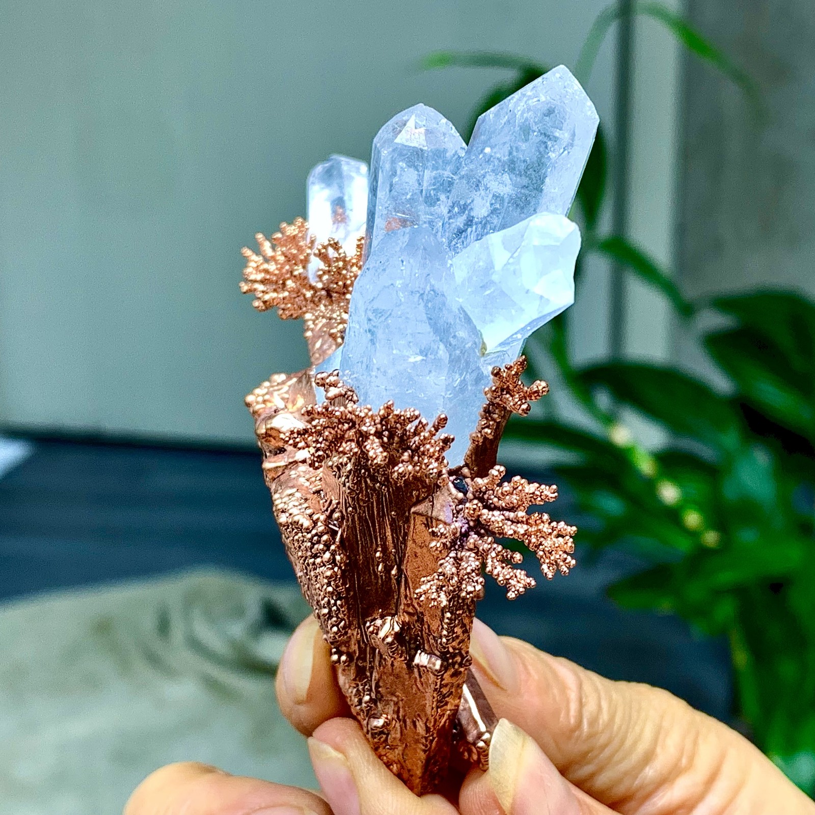 102G Rare!! iridescent Native Copper with white quartz crystal mineral-symbiosis