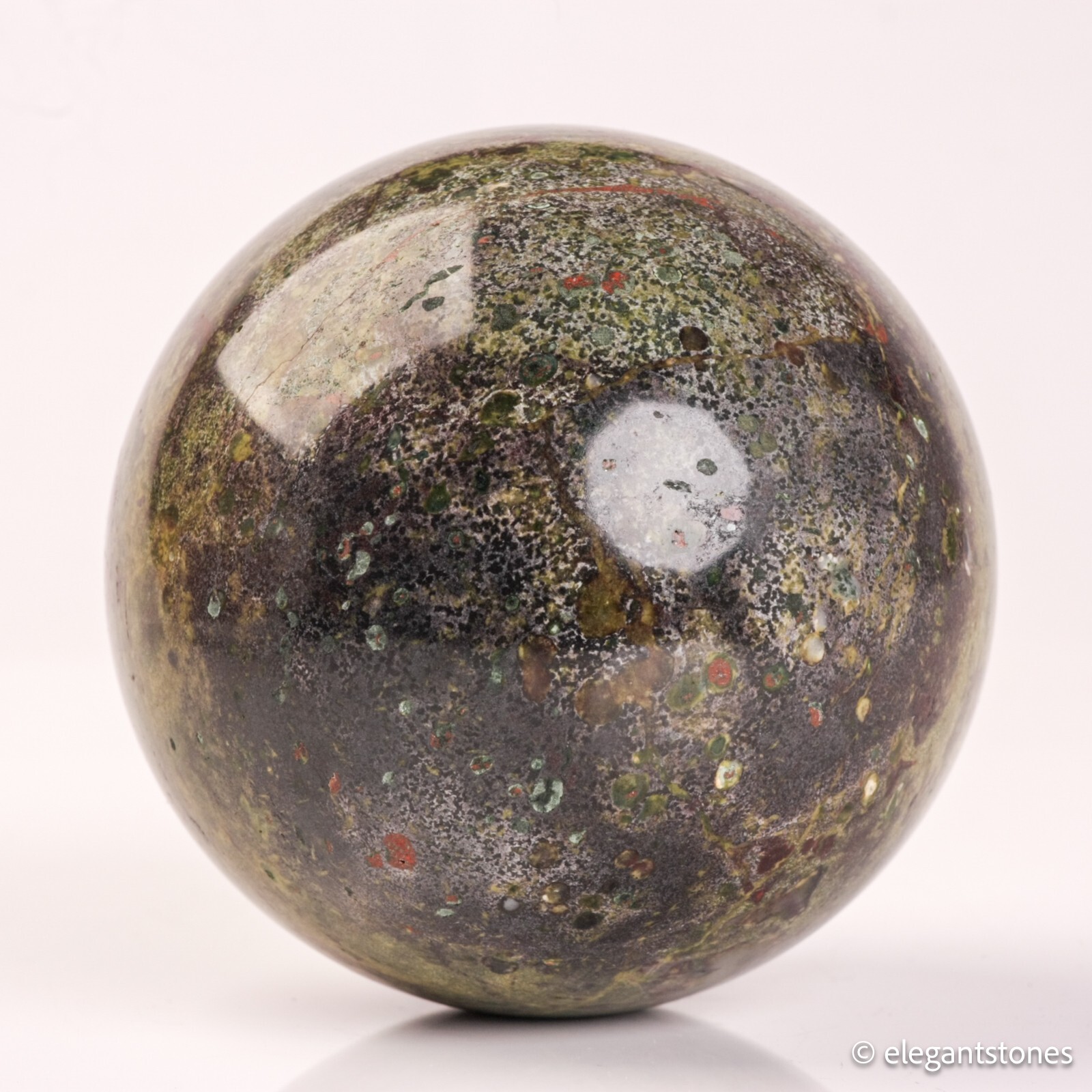495g67mm Dragon Blood Sphere Crystal Ball Stone Quartz Reiki Healing Jasper