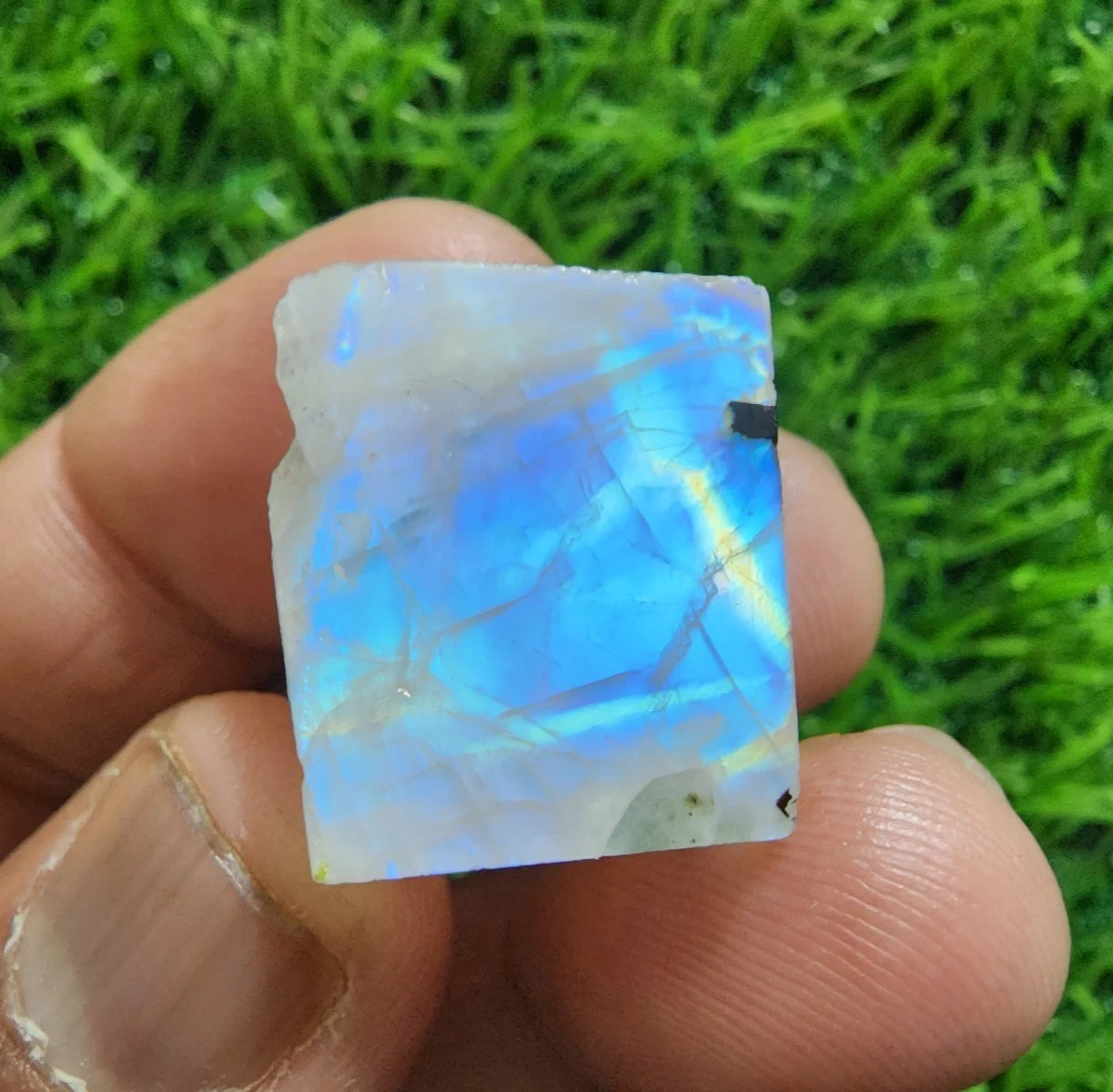 Beautiful Piece Rainbow Moonstone Raw 40 Crt Moonstone Rough Jewelry Making