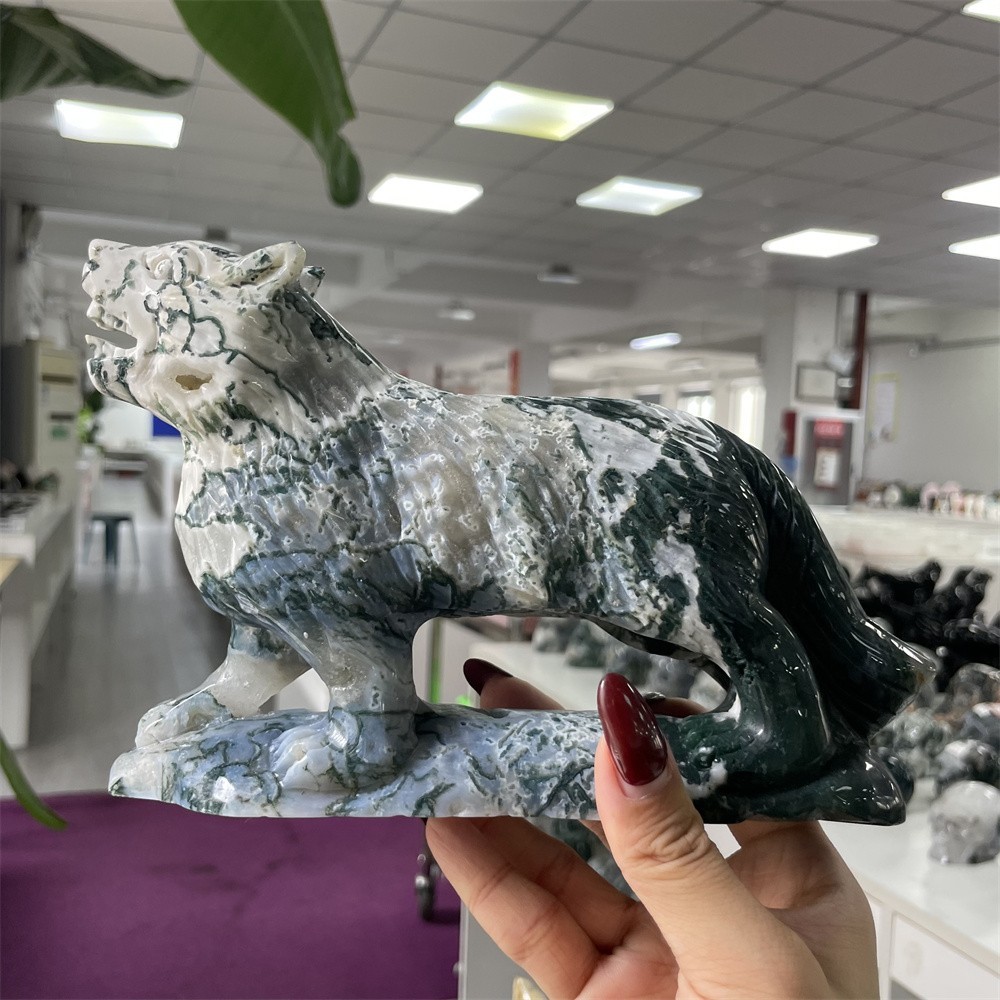 2.7LB 7.8″ Natural Moss Agate Wolf Statue Carving Crystal Heal Carved Decor