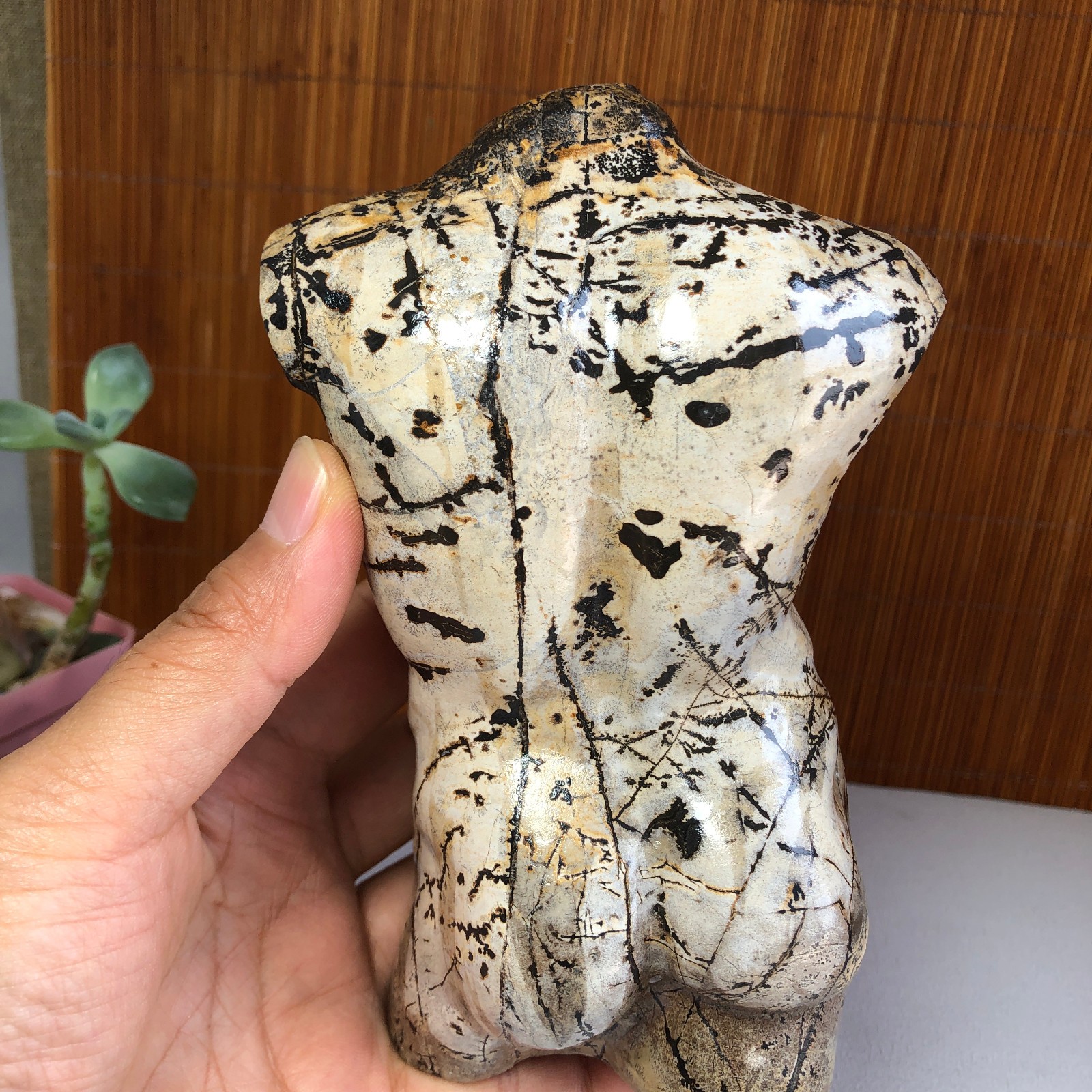 Rare Natural Traditional Chinese Painting Hand Carving male Model 1068g g8386