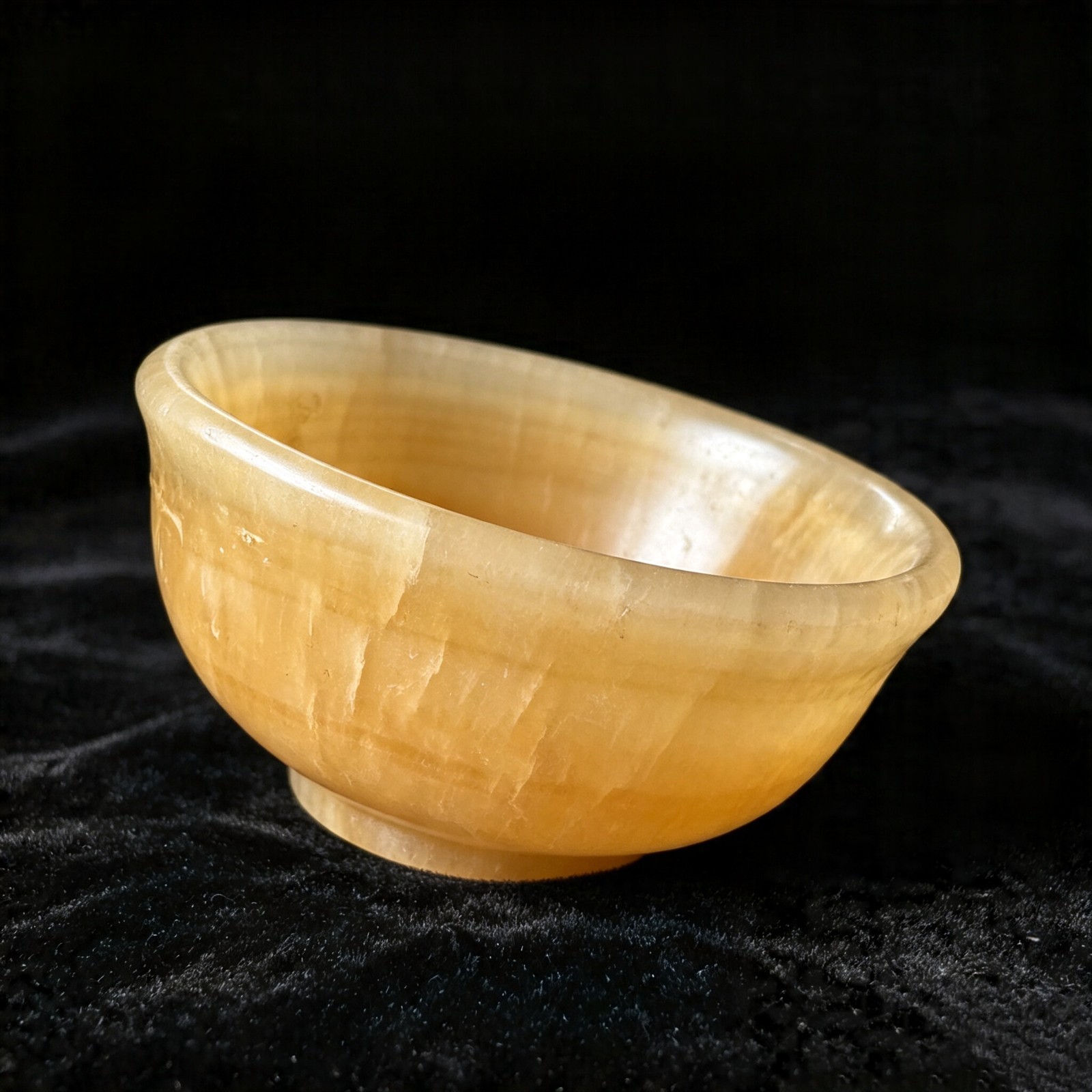 Hand Carved Natural Jade Bowl – Collectible Crystal Desk Decor Jewelry Holder Ar