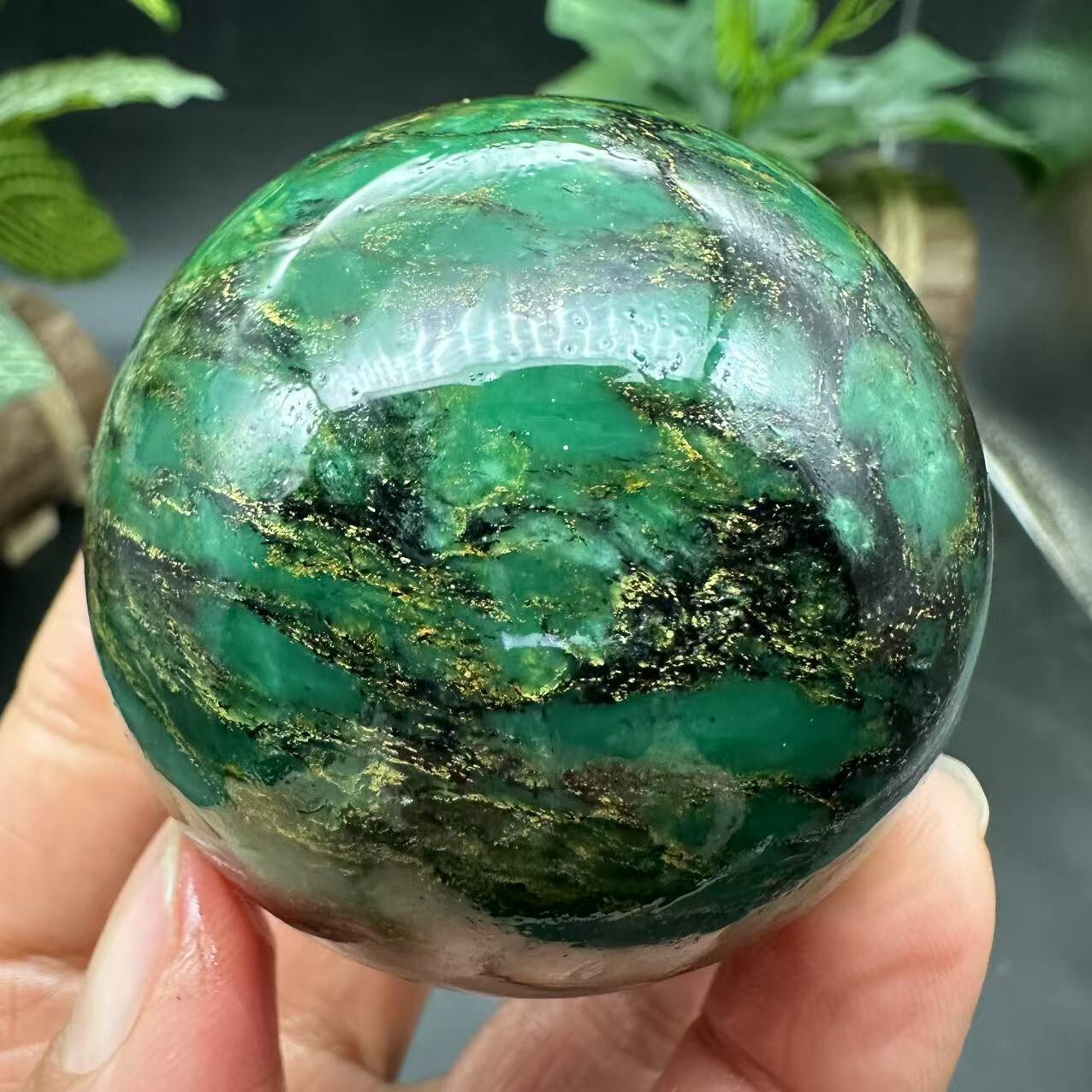 1pc Natural emerald Quartz Ball Crystal polished Sphere Healing energy gift 50mm