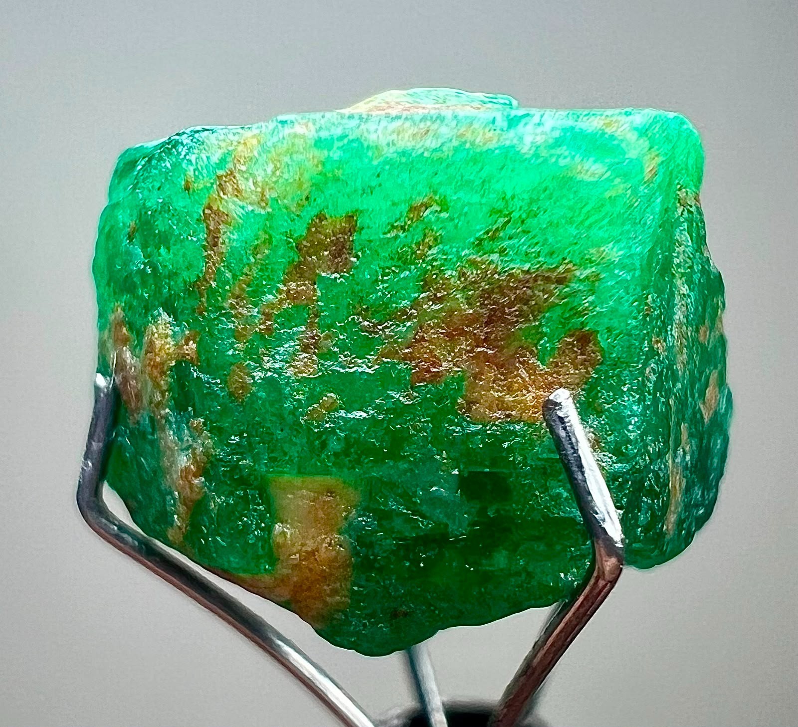 8 CT, Full Terminated Natural Top Green Emerald Huge Crystal From Swat Pakistan