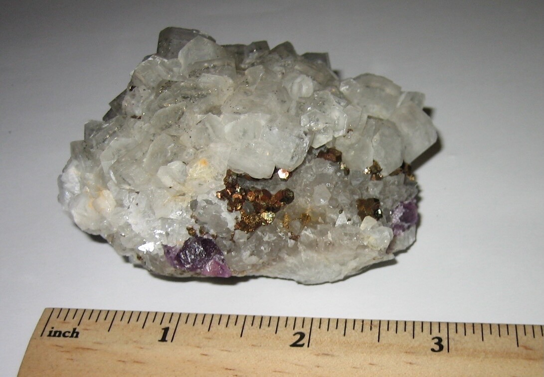 3″ CALCITE CRYSTAL CLUSTER W/ FLUORITE CHALCOPYRITE FROM CT, USA ~ 202.3grams *A
