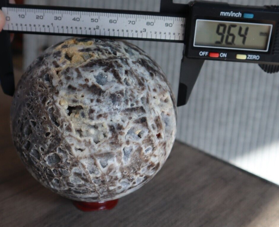 VERY LARGE SPHALERITE SPHERE 96.4 MM/ 1203.2 GRAMS (OVER 2.5 POUNDS)