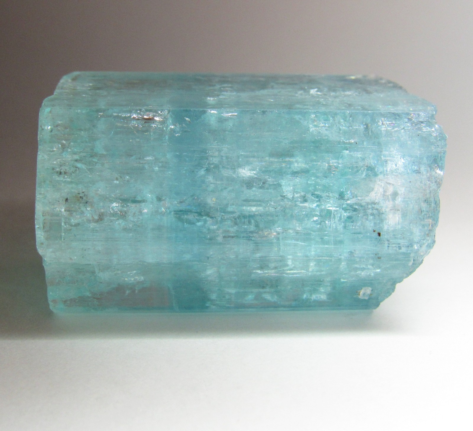 MESMERIZING IRIDESCENT AQUA BAND AQUAMARINE BERYL CRYSTAL!!! NIGERIA NEW FIND