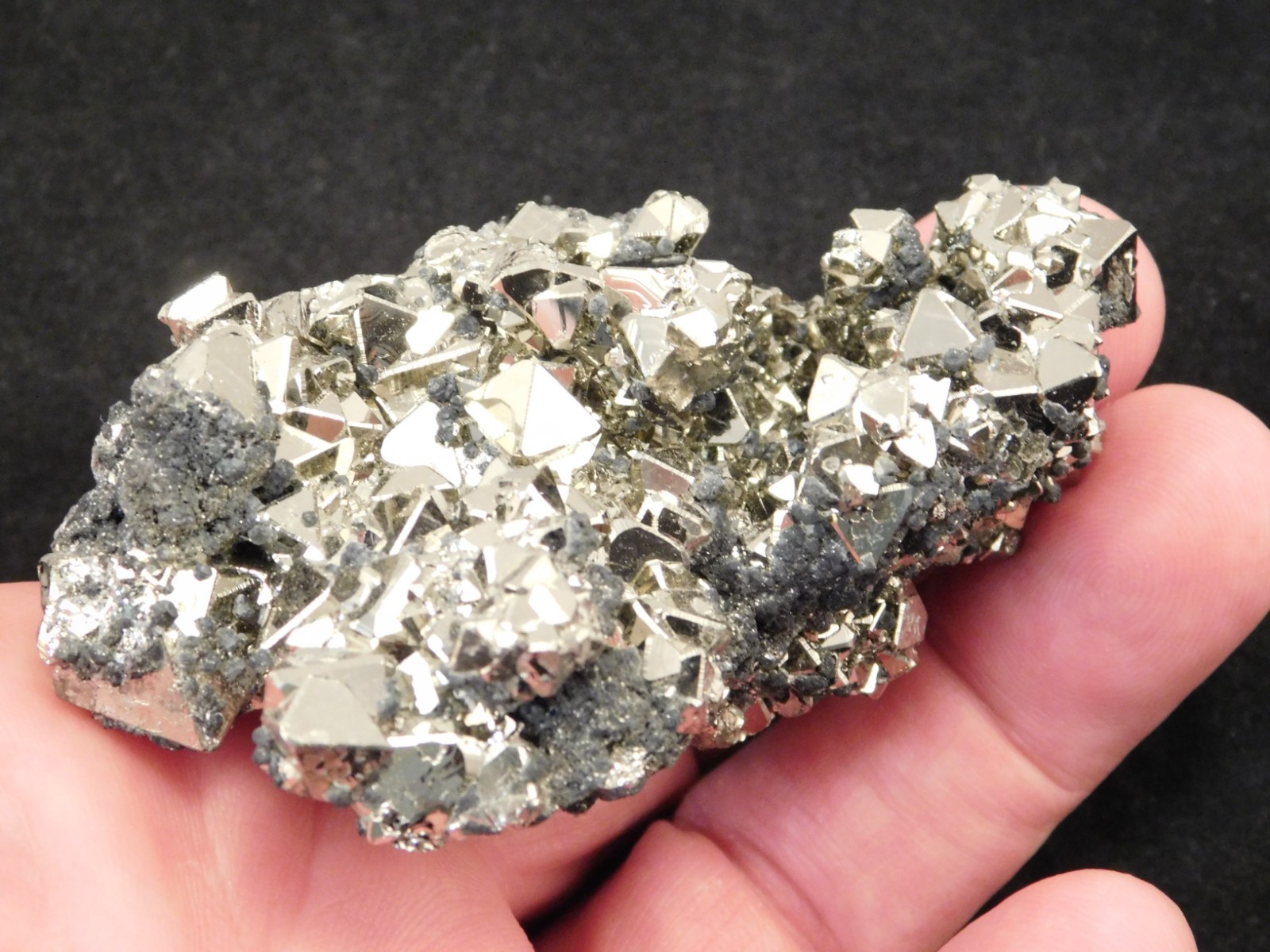 PYRAMID Shaped Crystals! AAA Tetrahedron PYRITE Crystal Cluster Peru 202gr