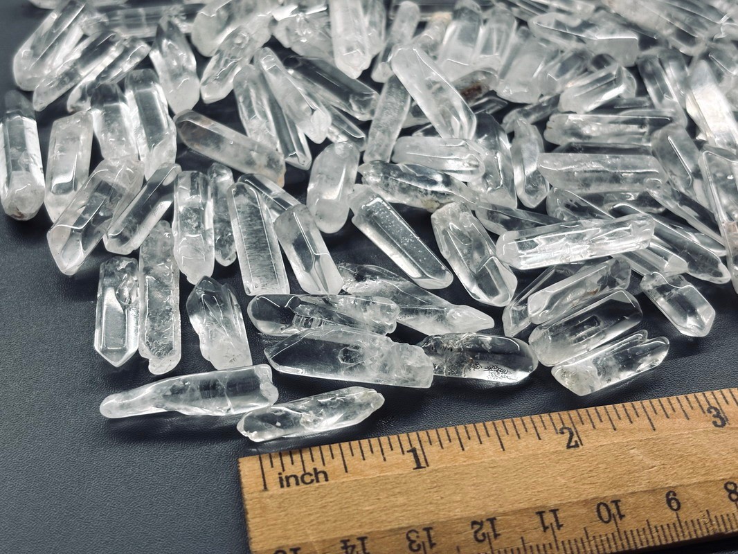 300PCS+ TINY MICRO POLISHED 1/2 LB CLEAR QUARTZ CRYSTAL JEWELRY POINTS SPECIMEN