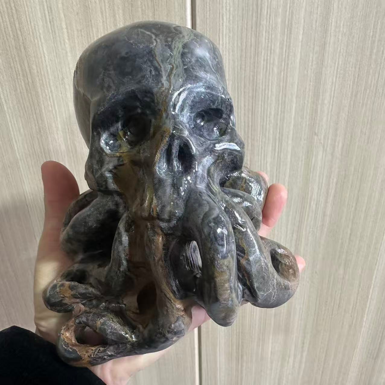 1pc Natural Jade quartz carved octopus crystal skull healing decor gift