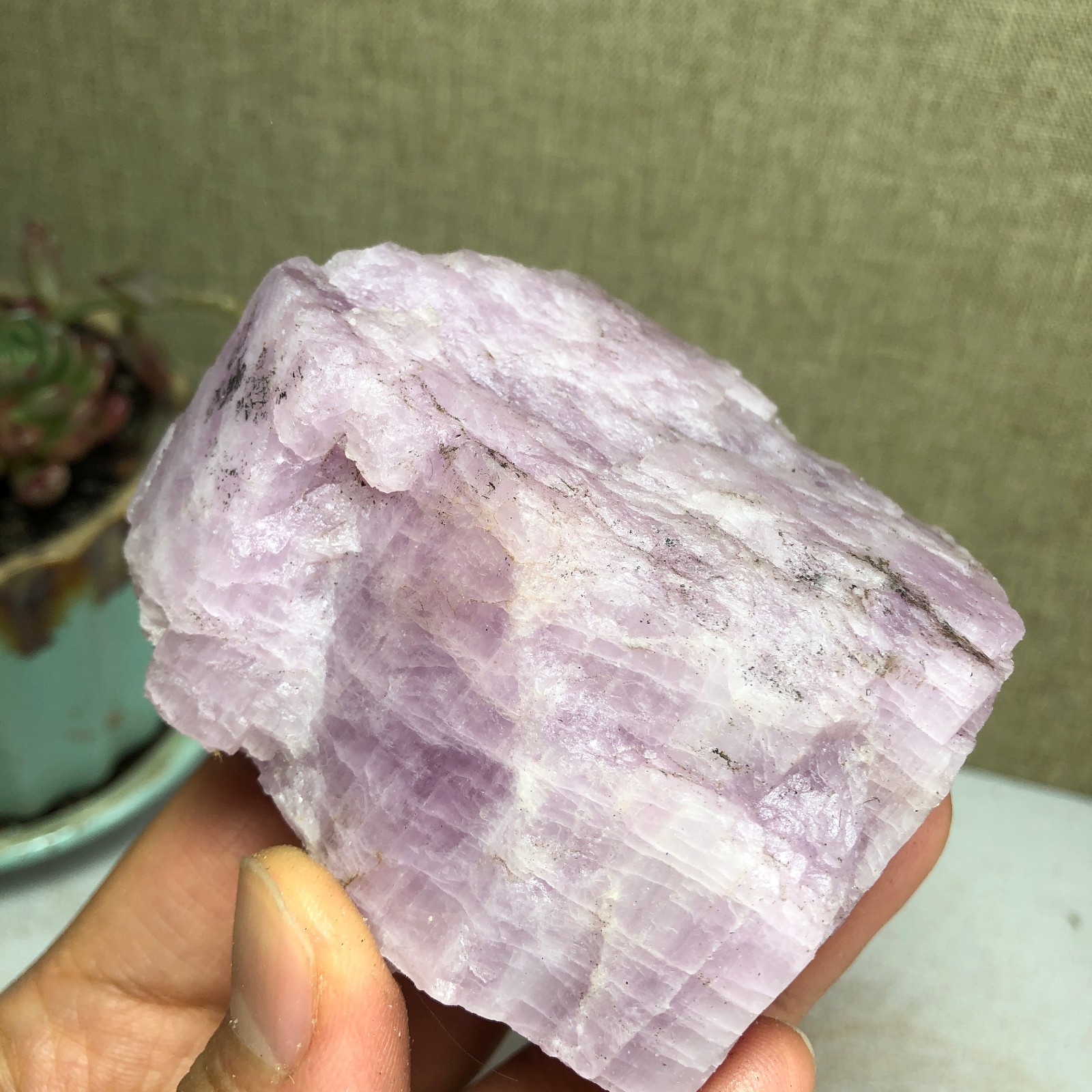 69-57-37mm NATURAL ROUGH KUNZITE PINK SPODUMENE CRYSTALS 194g A3647