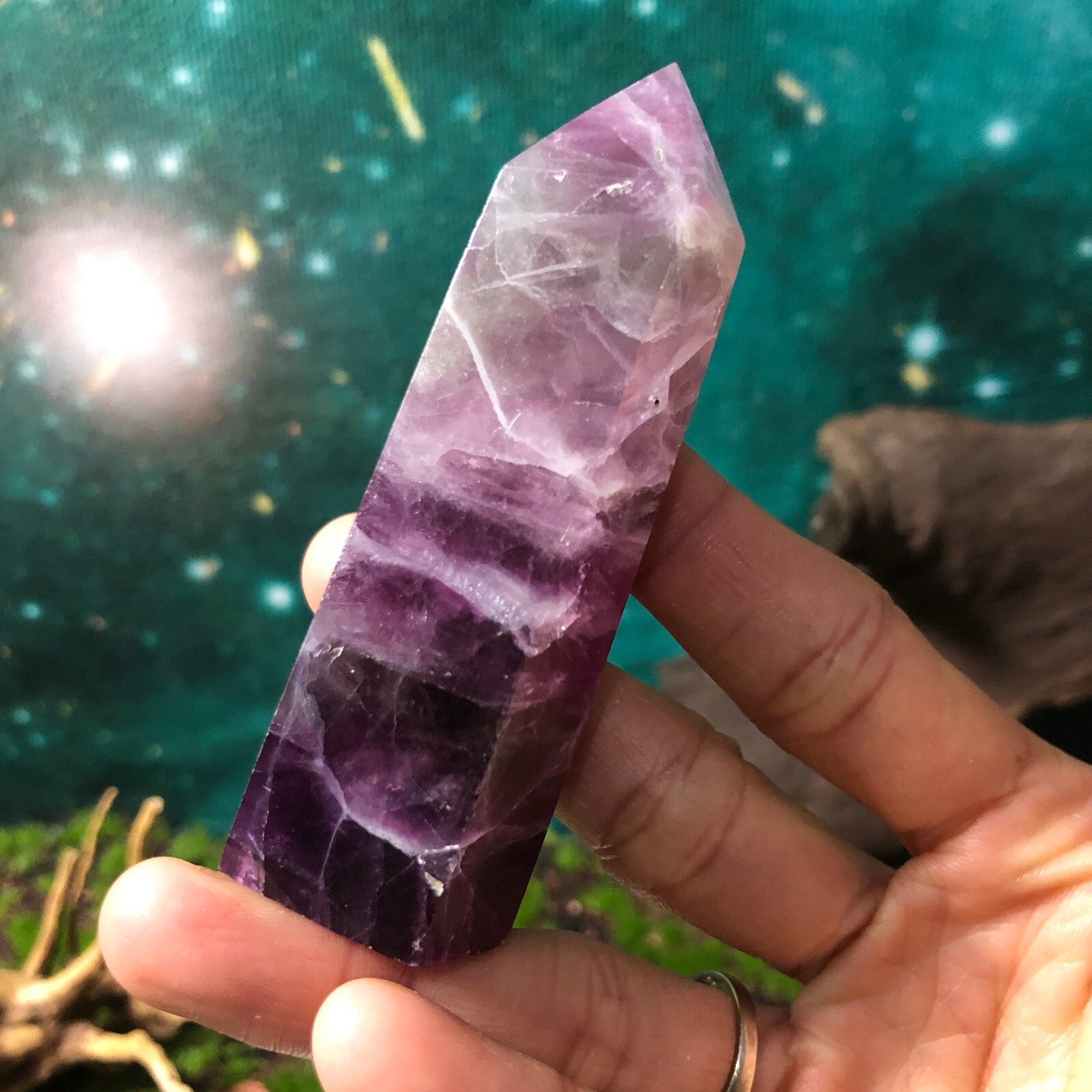 Purple Fluorite Tower Crystal Quartz Energy Healing Chakra 104g 7.8cm