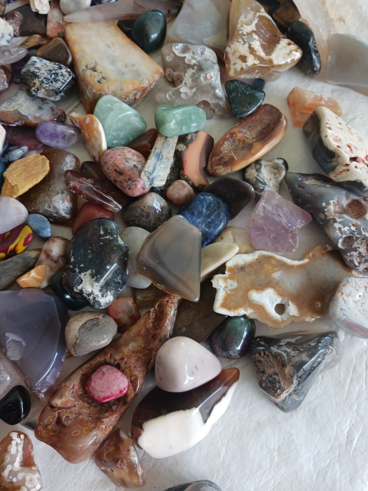 2 lbs Mixed Lot Polished Rocks Tumbled Stones Gemstone Mix – 20 Lbs AVAILABLE