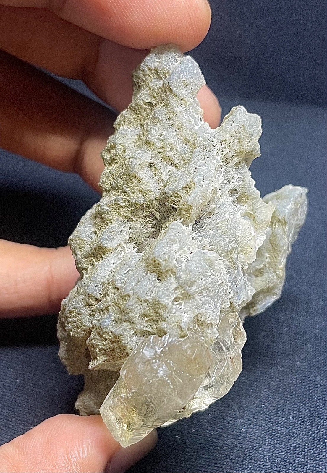 Natural Apophyllite crystal stunning mineral specimens 80gr 7×5.5×4 cm video