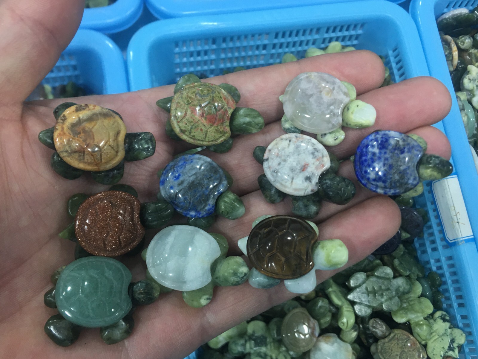 50pc Natural mix Quartz hand Carved Mini Sea turtle crystal Reiki healing
