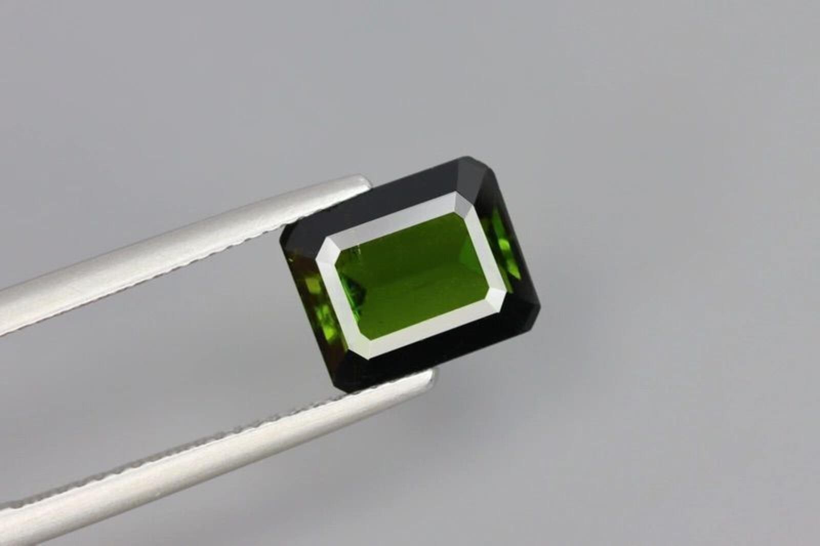 3.265 CTS JUNGLE GREEN TOURMALINE 100% NATURAL UNHEATED MOZAMBIQUE MINE