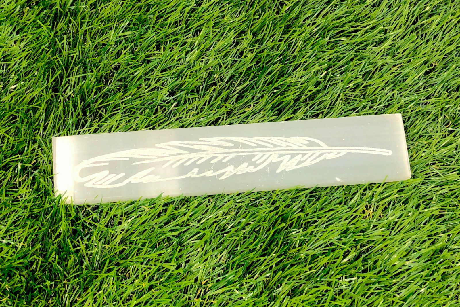 Feather Engraved Selenite Plate – Crystal Charging Station for Stones & Jewelry