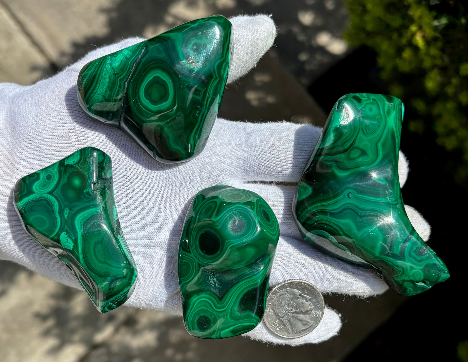 USA SALE 402g LOT MALACHITE POLISHED XL TUMBLE PALMSTONE SIZE PALM STONE STONES
