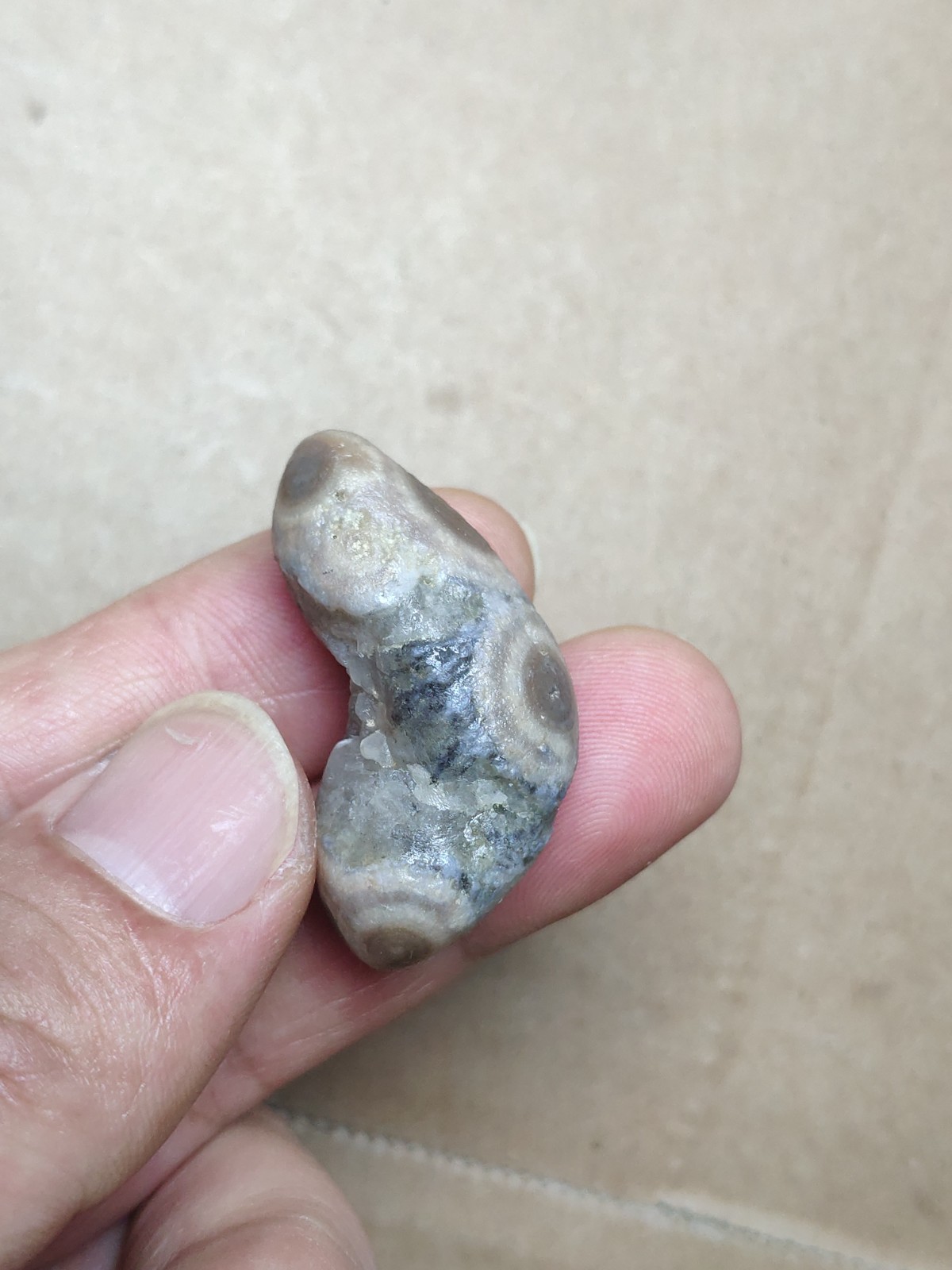 36mm Natural Gobi Agate eye agate stone collection Landscape stone