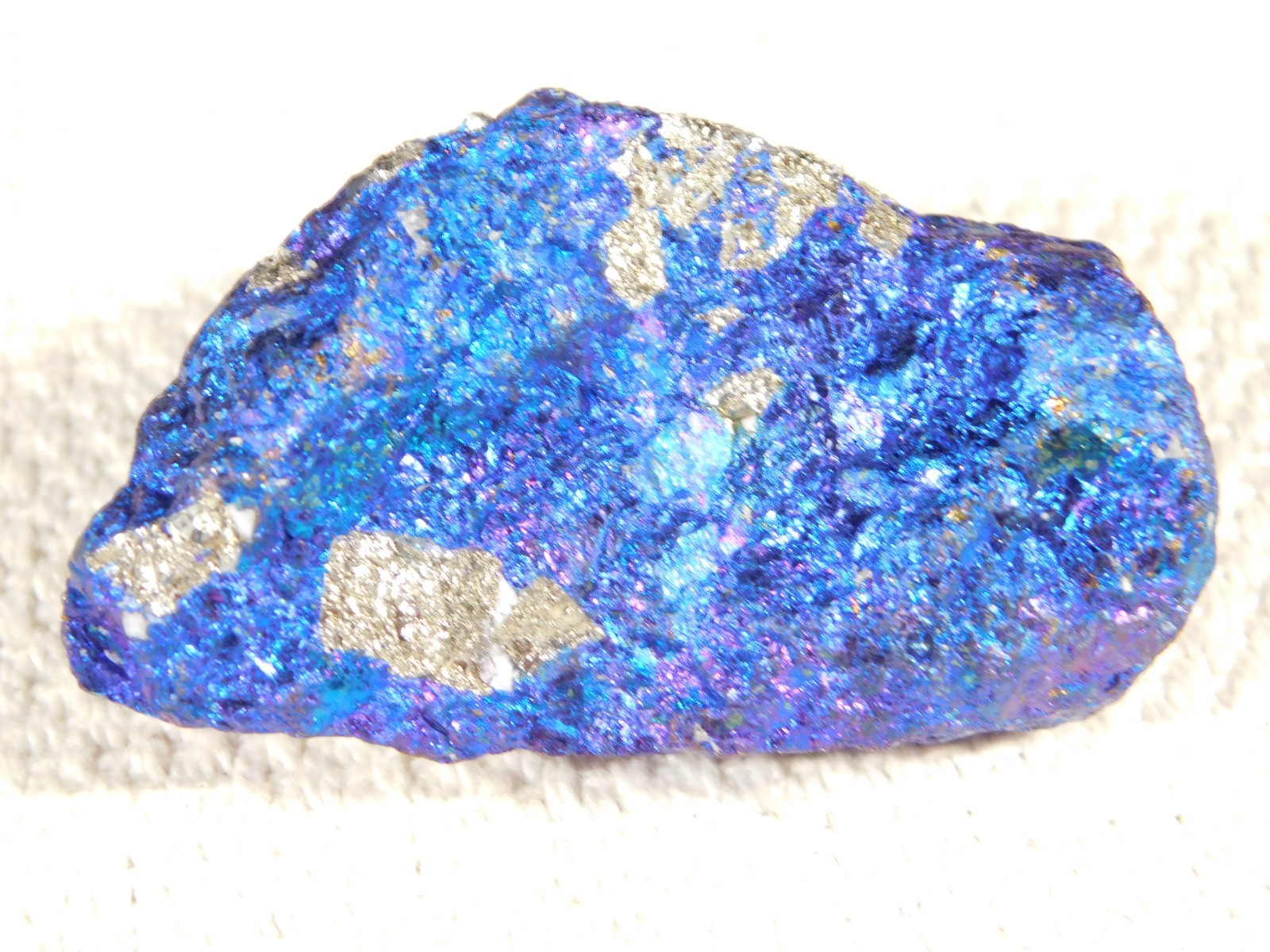 Bright IRIDESCENT Peacock Copper Chalcopyrite or Peacock Ore Mexico 122gr