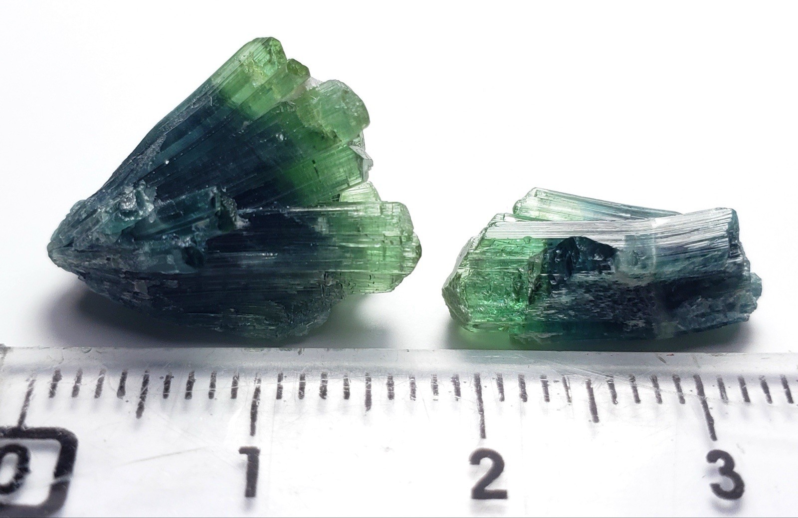 Bi Colour Tourmaline Spray Crystals From Afghanistan Peech Mine 3.3 Gram