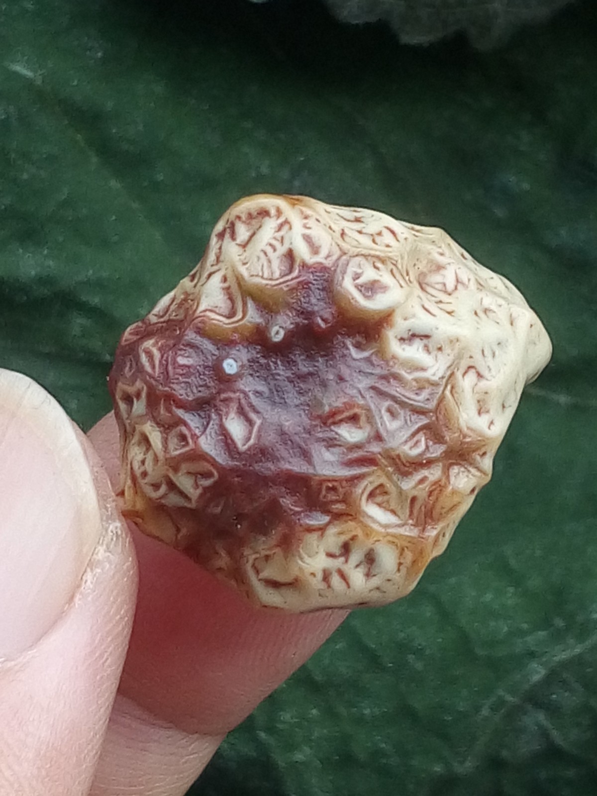 26mm Beautiful Natural GoBi agate veins agate collection