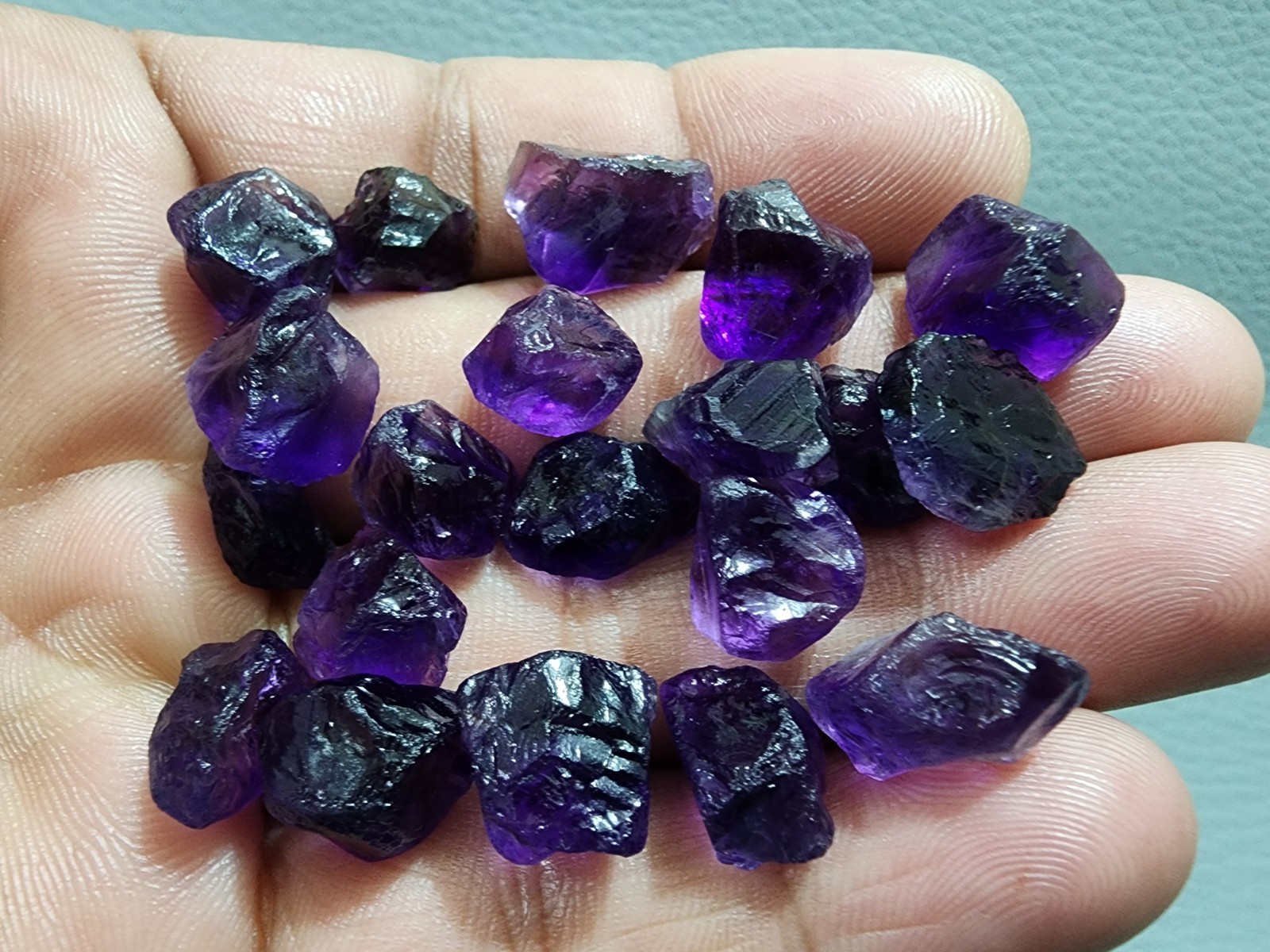20 Pcs Attractive Purple Amethyst Rough Gemstone Raw Size 10-16 MM Crystal Rough