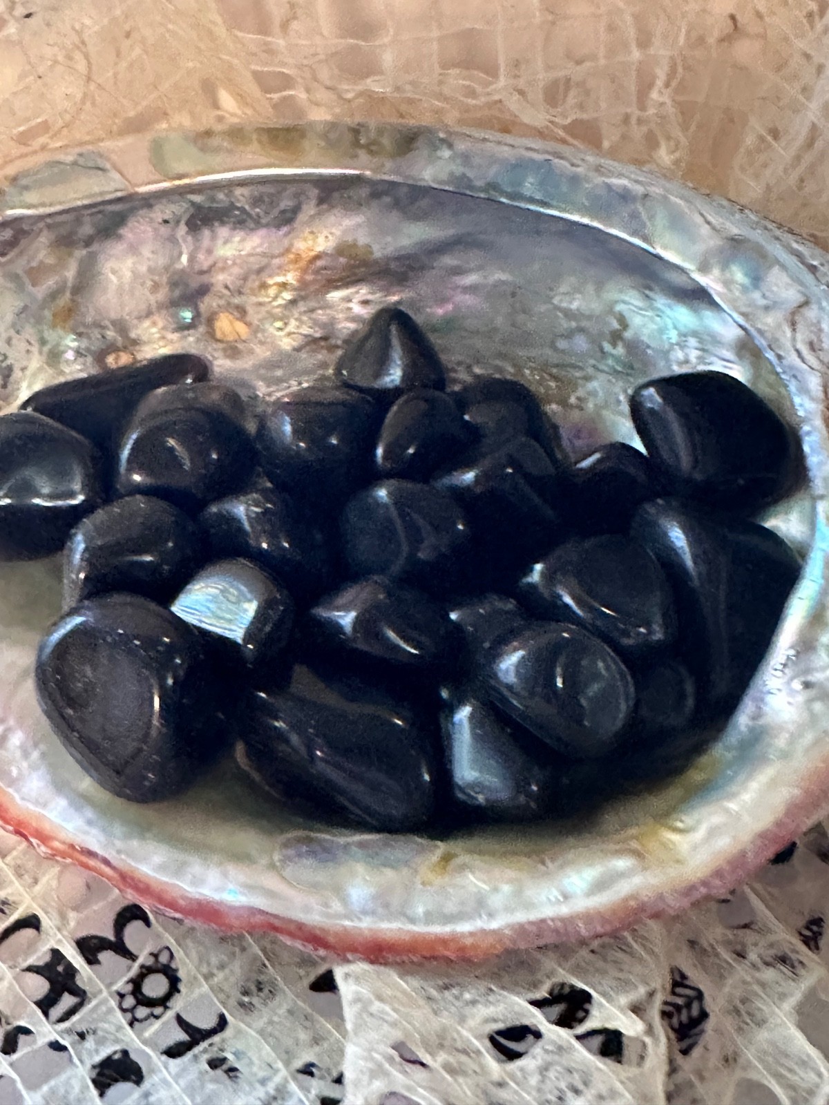 1x Apache Tears 20-40mm Tumbled Stones Reiki Healing Crystals Grief Sorrow