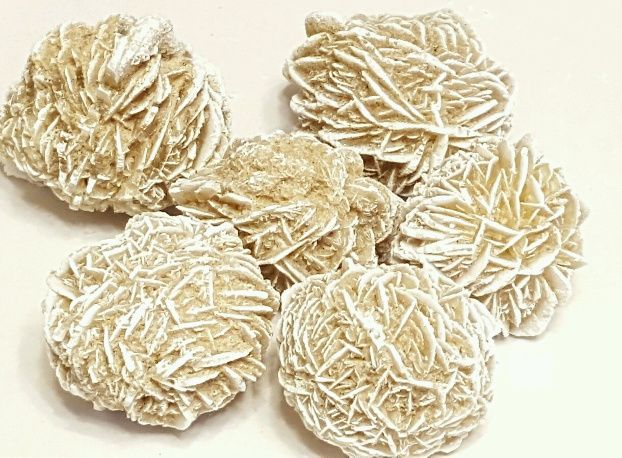 50g Small Desert Rose Sand Selenite Gypsum Rose Gemstone Crystals Rock Baryte