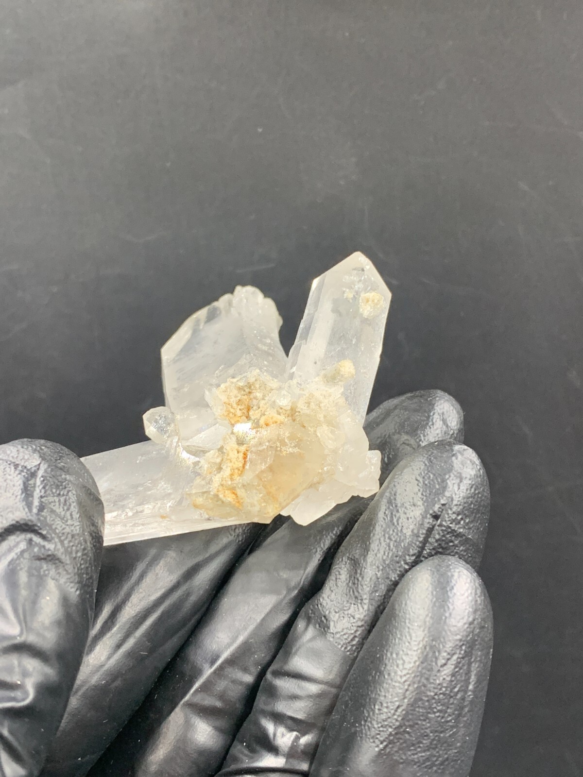 Eye Clean Faden Quartz Crystal, weight 37 grams, size 5.5*2.8*0.6 cm