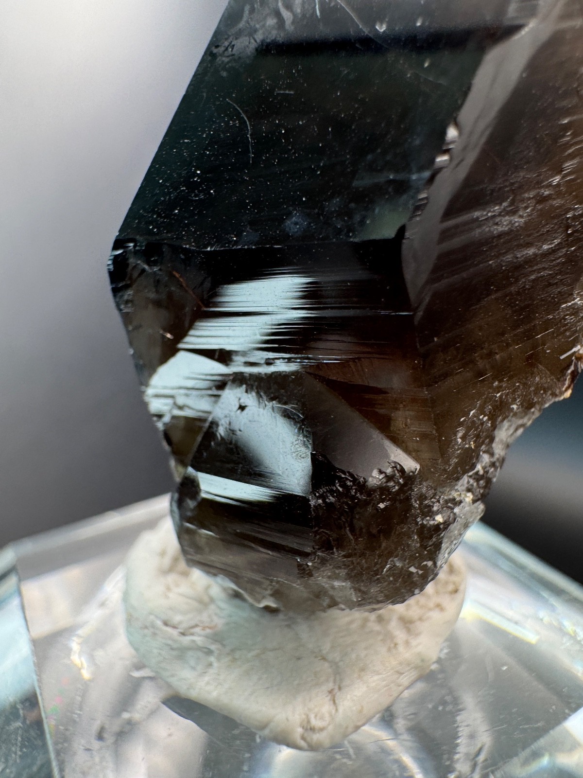 6178 Smoky Quartz Point with Red Garnets and Garnet Inclusions 34g Fu Jian
