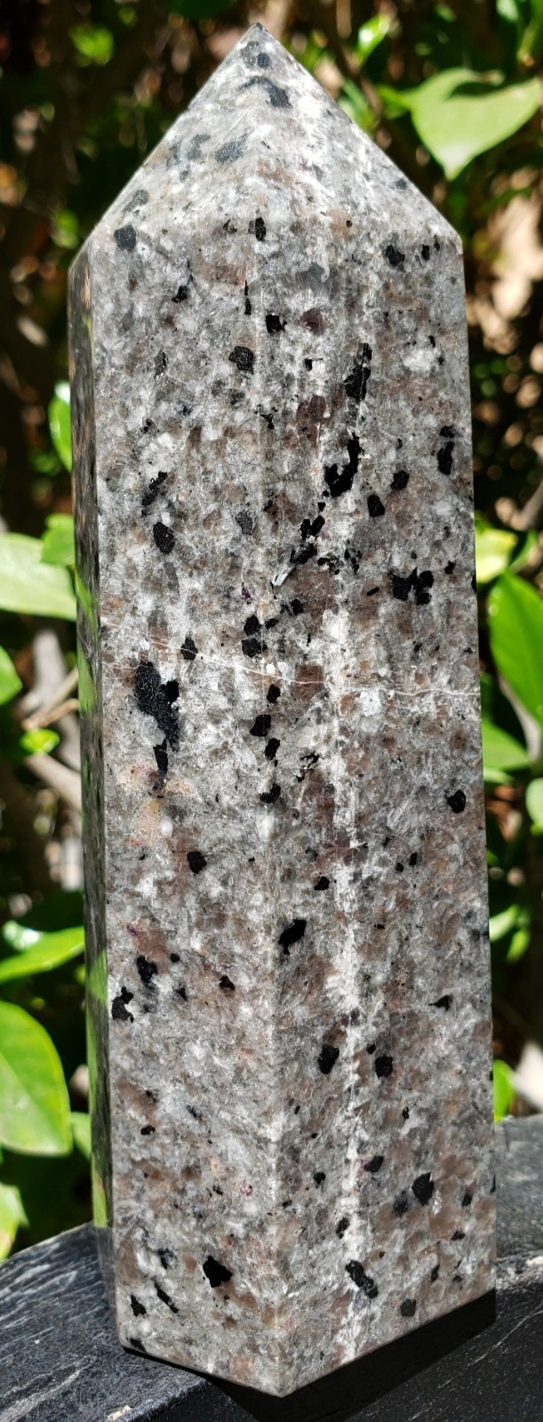 5.75″ Yooperlite Crystal Mineral 6-Sided Tower Obelisk Point Stone STRONG UV