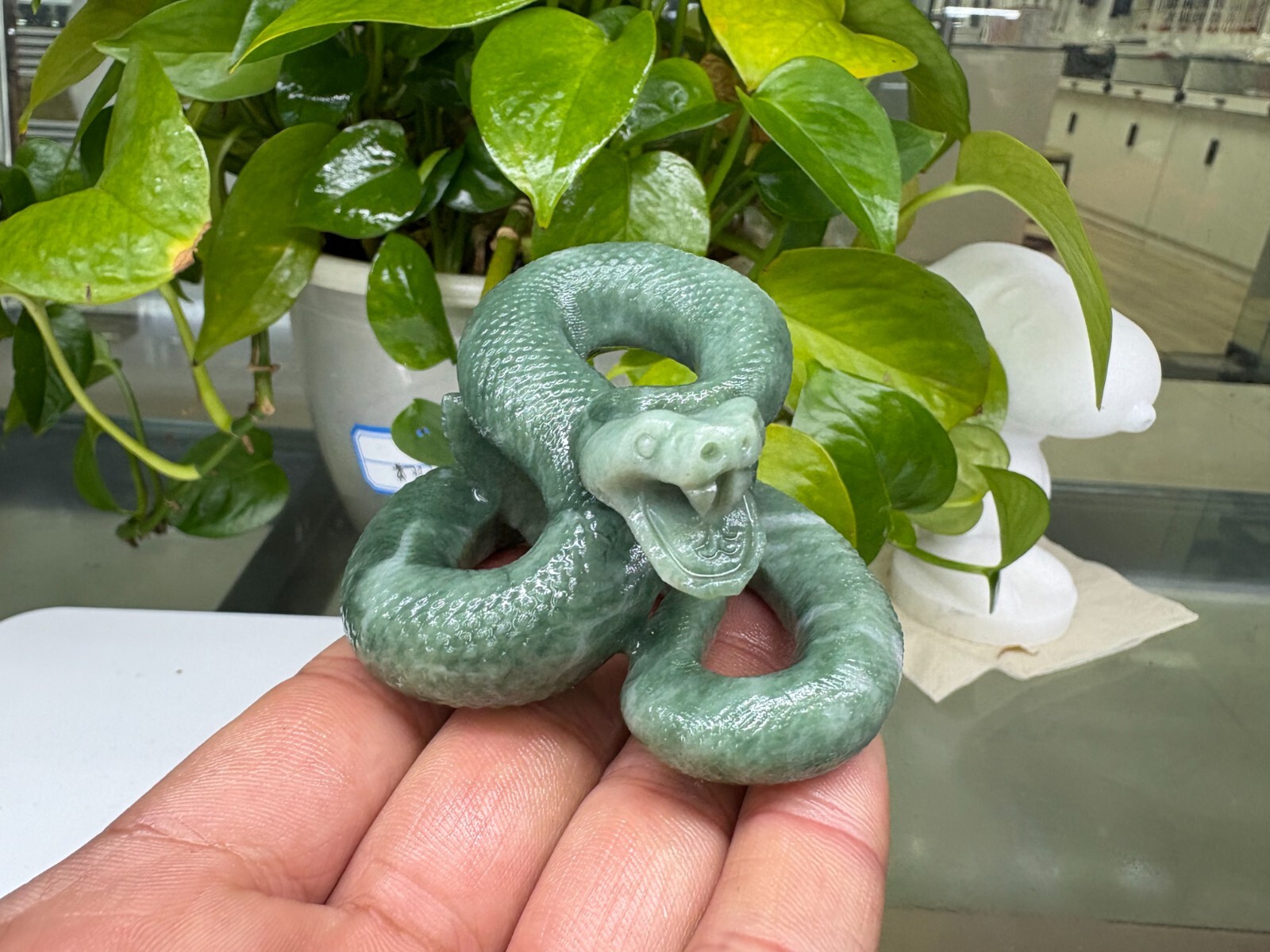 1pc Natural Lushan jade Quartz snake skull carved Quartz Crystal Reiki gift