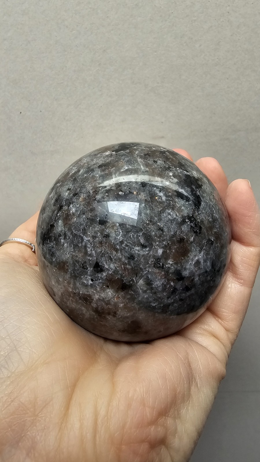 Large yooperlite UV Reactive crystal Sphere Carving 447g 6.8cm Fire stone