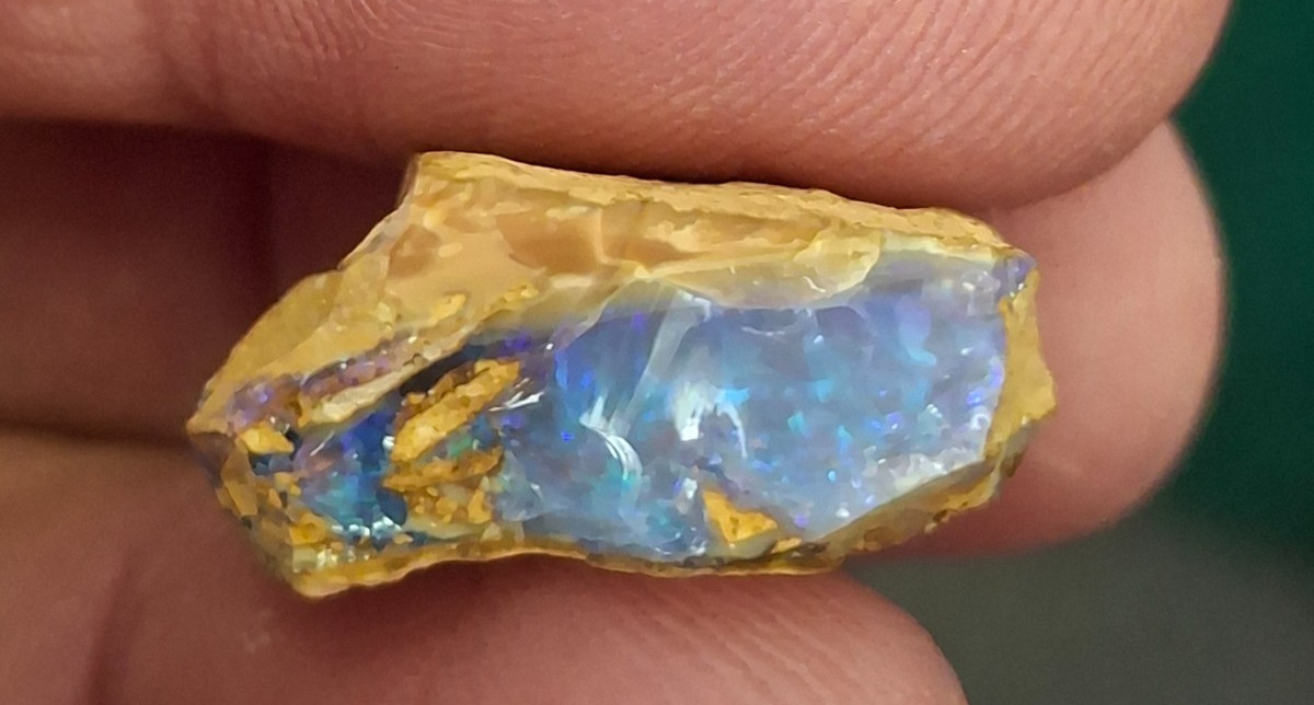 Nice Opal Piece…18 carat