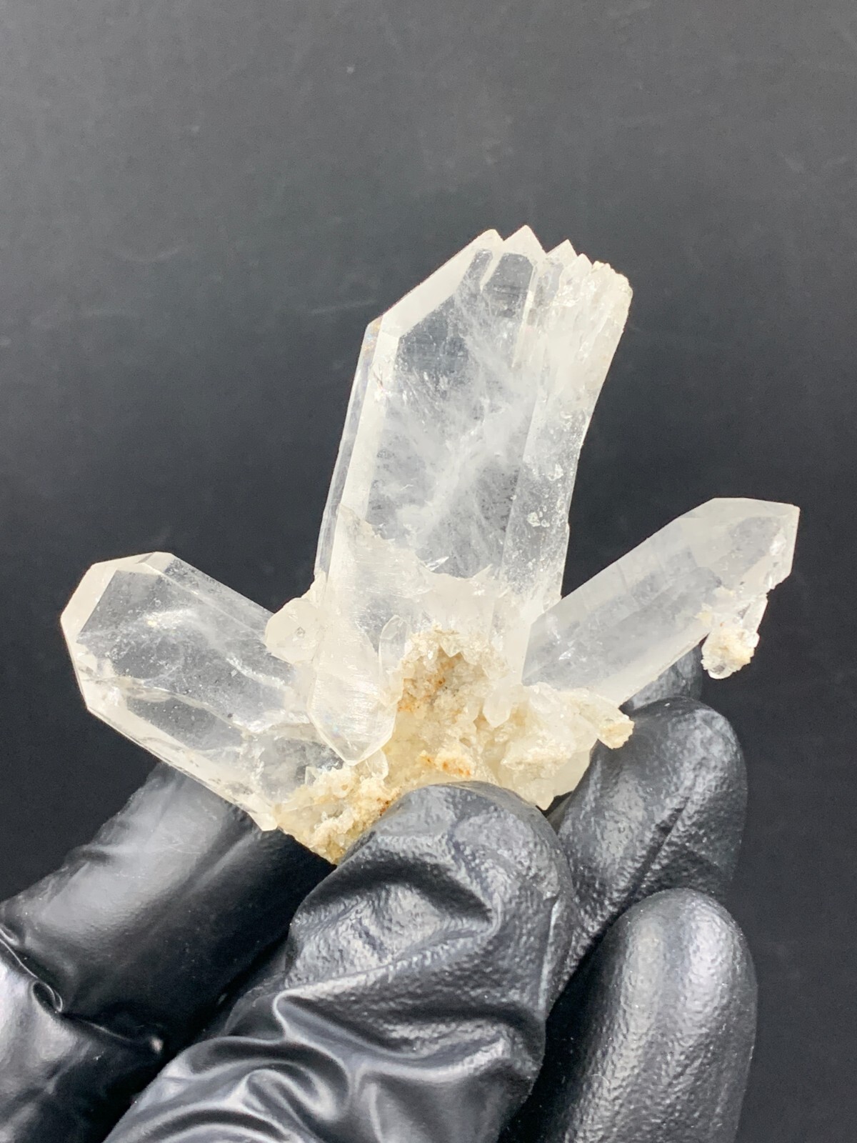Eye Clean Faden Quartz Crystal, weight 37 grams, size 5.5*2.8*0.6 cm