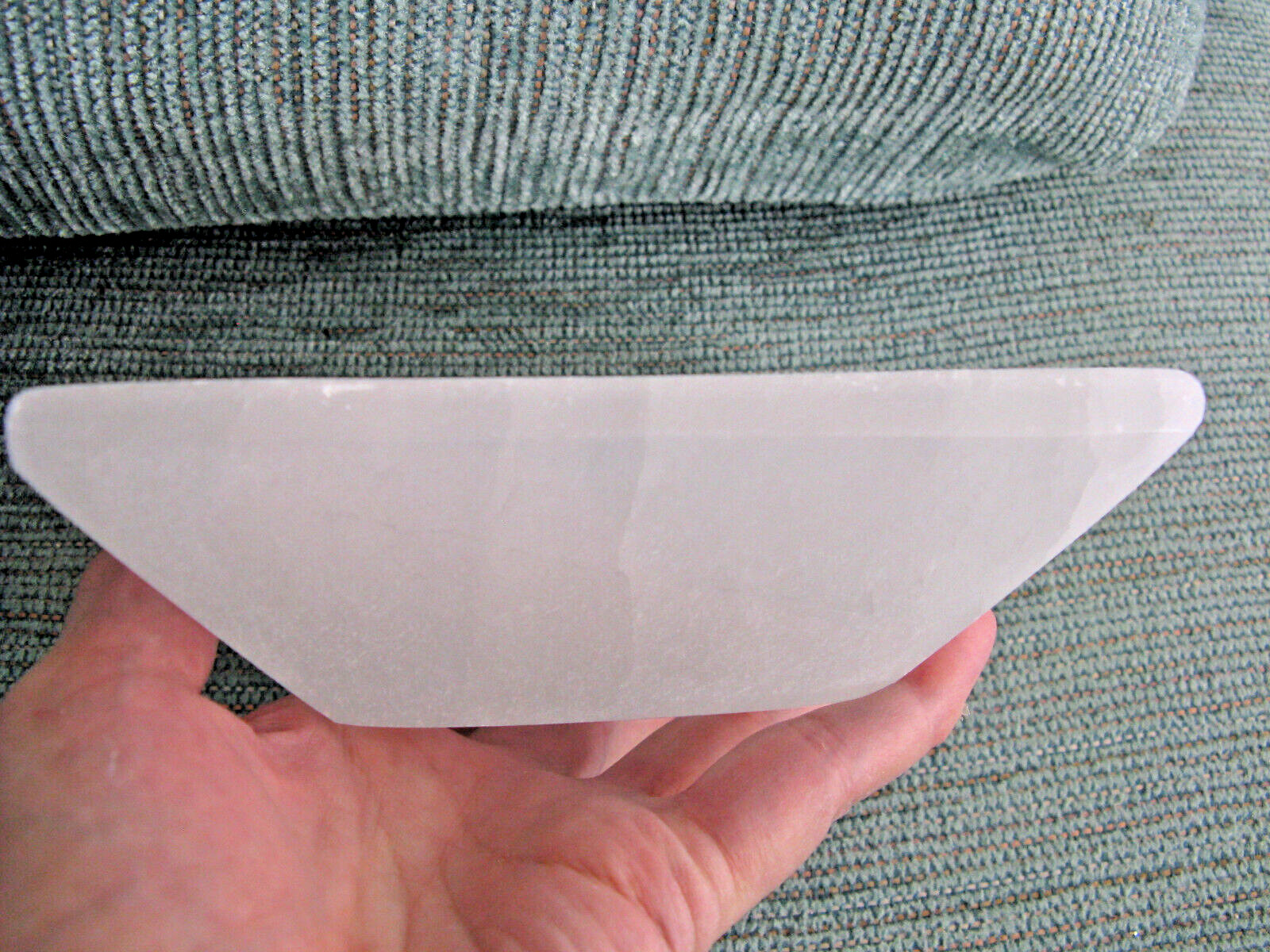 NEW XL NATURAL SATIN SPAR SELENITE HEALING CRYSTAL BOWL–2lb. 4 5/8oz. (1,021g)