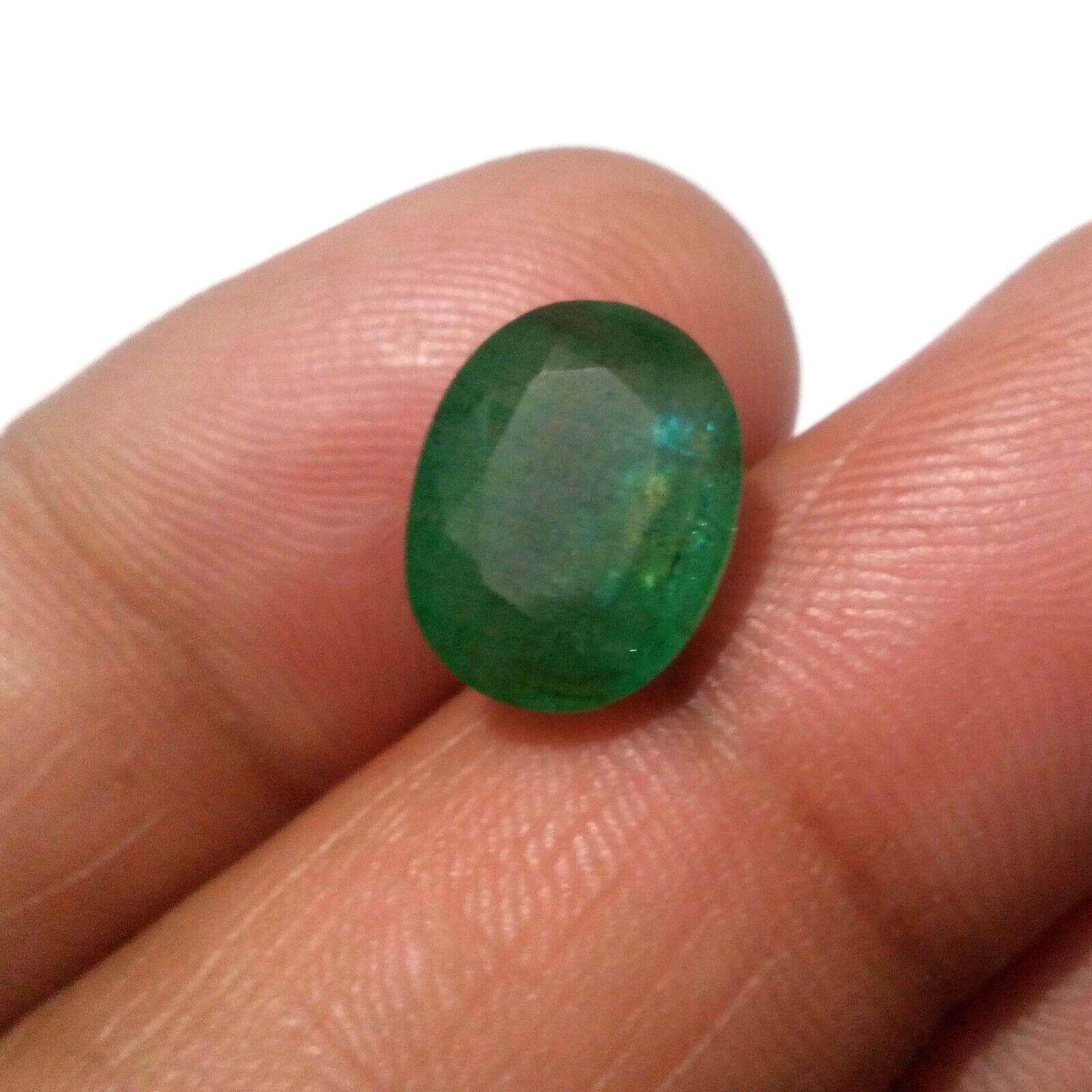 100% Natural Zambian Emerald Oval Shape 5.85 Crt Green Faceted Loose Gemstone