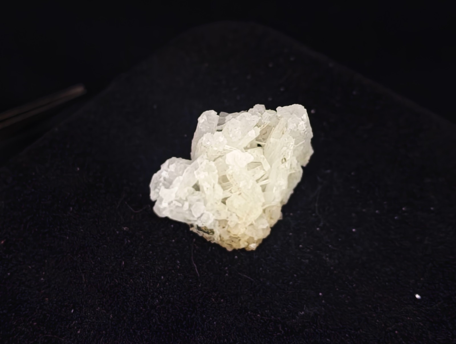 Natural Scolecite Spray Crystal Cluster Zeolite Specimen