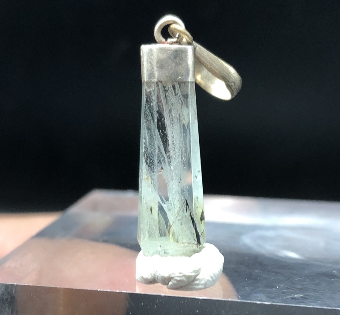 Polished aquamarine Pendant With 925 Silver hook from Pakistan Weight 9 Carat