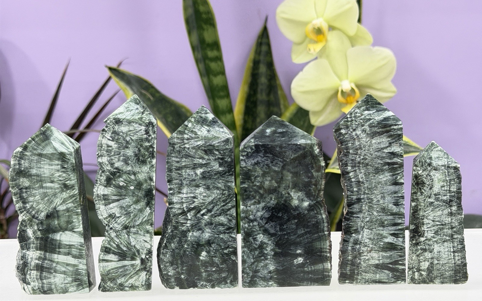 Wholesale Lot 1 Lb Natural Seraphinite Obelisk Tower Crystal Energy