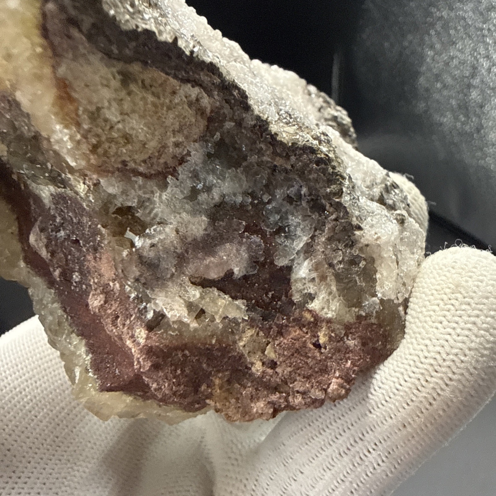 1.3Lb Natural Unique Yellow Octahedron Fluorite W/Iron! Crystals ,Minerals,Gifts