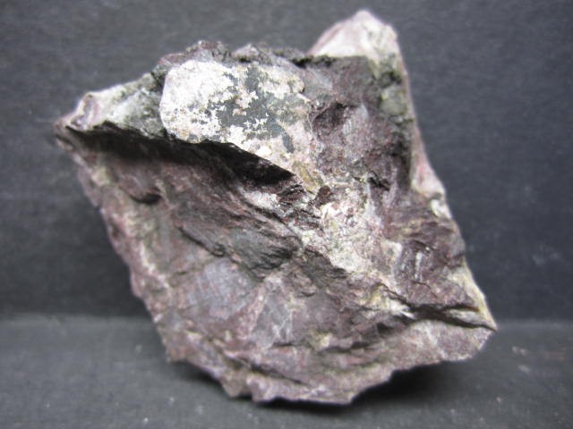 Piemontite in Rhyolite, Culp Hill, Adams County, PA #9