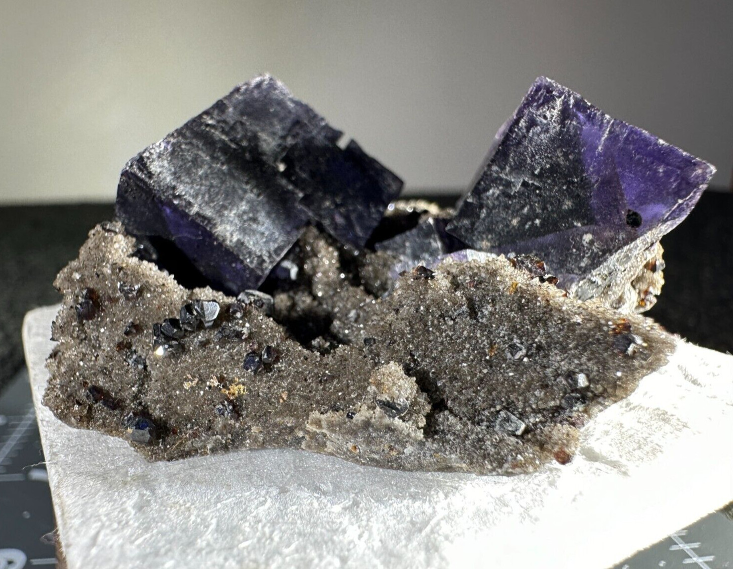➤2-1/2″ -Near Perfect DEEP PURPLE FLUORITE with SPHALERITE/LEAD Cave In Rock➤245