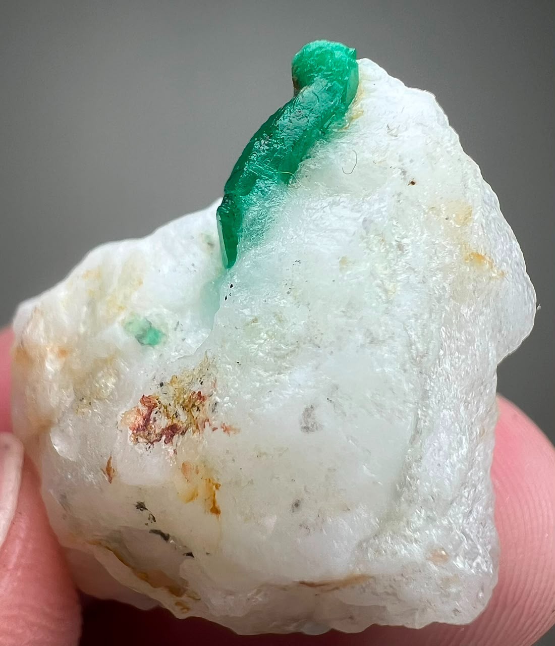 38 CT, Natural Top Green Emerald Crystal on Matrix From Swat Pakistan