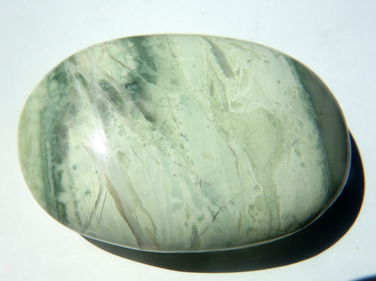 Infinite Palm Stone Soothing Green Pattern Healer’s Stone