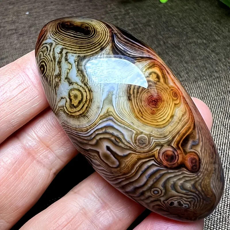 1 PCS Natural Polished Agate Stone Rock Ornament Family Unique Gift 90-110 Grams